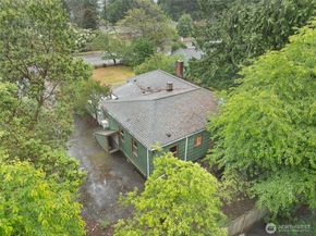 17633 10th Avenue NE, Shoreline WA 98155