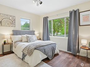 17633 10th Avenue NE, Shoreline WA 98155
