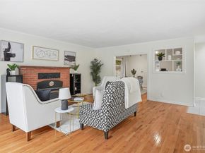 17633 10th Avenue NE, Shoreline WA 98155