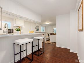 414 N 46th St, Seattle WA 98103