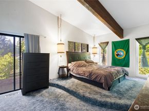 18408 SE 44th Street, Issaquah WA 98027
