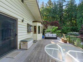 18408 SE 44th Street, Issaquah WA 98027