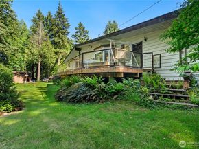 18408 SE 44th Street, Issaquah WA 98027