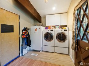 18408 SE 44th Street, Issaquah WA 98027