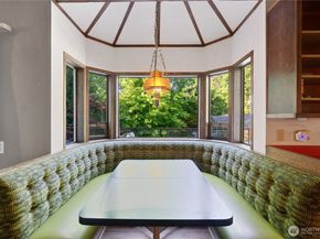 18408 SE 44th Street, Issaquah WA 98027
