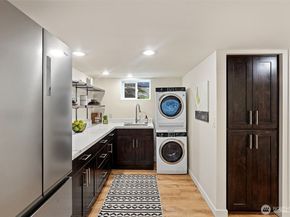 3917 Midvale Avenue N A, Seattle WA 98103