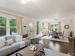 3917 Midvale Avenue N A, Seattle WA 98103