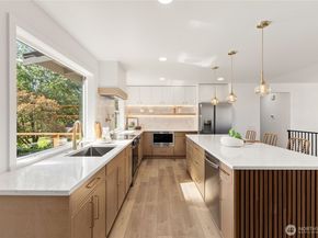 32007 28th Avenue SW, Federal Way WA 98023