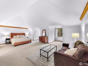 21830 NE 69th Street, Redmond WA 98053