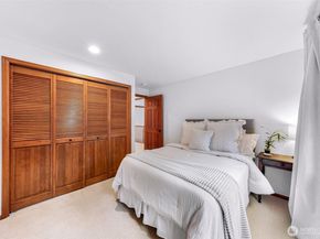 21830 NE 69th Street, Redmond WA 98053