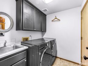 21830 NE 69th Street, Redmond WA 98053