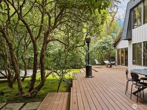 10020 NE 27th Street, Bellevue WA 98004