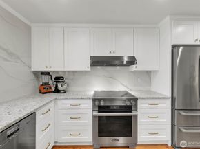 23020 NE 61st St., Redmond WA 98053