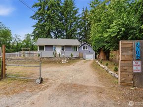 3706 W Arsenal, Bremerton WA 98312