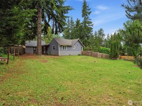 3706 W Arsenal, Bremerton WA 98312