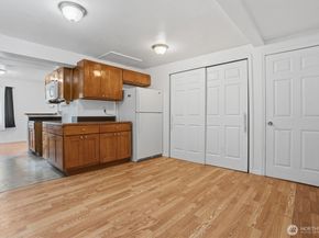 3706 W Arsenal, Bremerton WA 98312