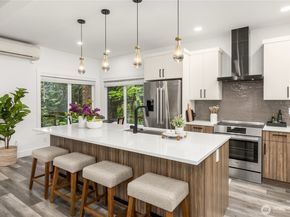 10003 Manitou Beach Drive NE, Bainbridge Island WA 98110