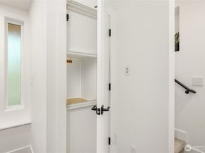 10003 Manitou Beach Drive NE, Bainbridge Island WA 98110