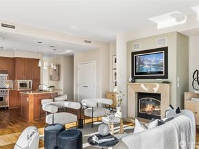 10650 NE 9th Place 2122, Bellevue WA 98004