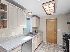 2119 Aberdeen Avenue NE, Renton WA 98056