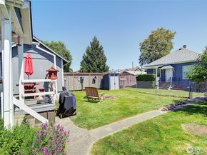 320 Williams Avenue N, Renton WA 98057
