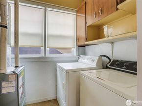 320 Williams Avenue N, Renton WA 98057