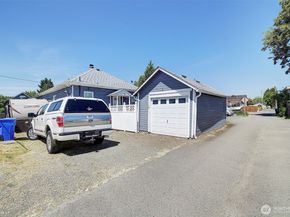 320 Williams Avenue N, Renton WA 98057