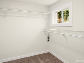 8121 16th Avenue SW, Seattle WA 98106