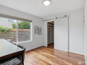 3655 Francis Avenue N, Seattle WA 98103