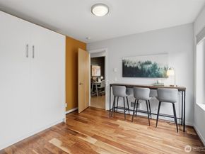 3655 Francis Avenue N, Seattle WA 98103