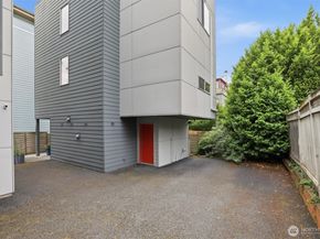 3655 Francis Avenue N, Seattle WA 98103
