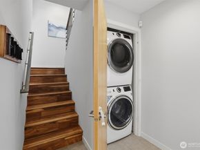 3655 Francis Avenue N, Seattle WA 98103