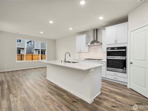 3942 Flat Top Drive, Bremerton WA 98312