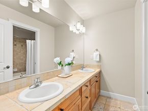 9545 NE Idel Weis Court, Bainbridge Island WA 98110