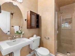 9545 NE Idel Weis Court, Bainbridge Island WA 98110