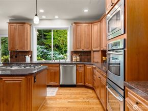 9545 NE Idel Weis Court, Bainbridge Island WA 98110
