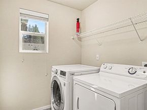 16533 2nd Park SE, Bothell WA 98012