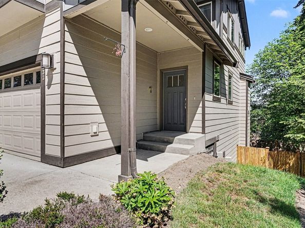 16533 2nd Park SE, Bothell WA 98012