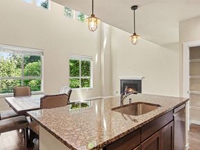 16533 2nd Park SE, Bothell WA 98012
