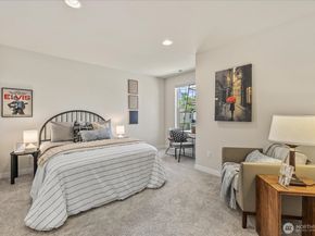 19716 117th Place SE, Kent WA 98031