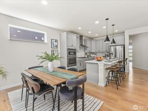 19716 117th Place SE, Kent WA 98031