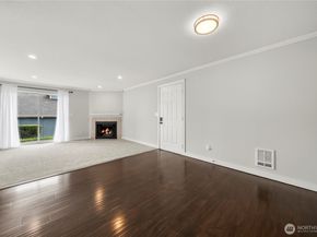 16817 Larch Way G104, Lynnwood WA 98037