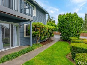 16817 Larch Way G104, Lynnwood WA 98037