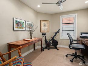 2821 Fairview Avenue E 5, Seattle WA 98102