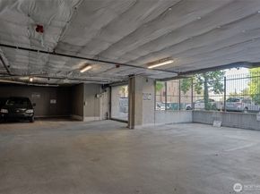 4547 8th Avenue NE 203, Seattle WA 98105
