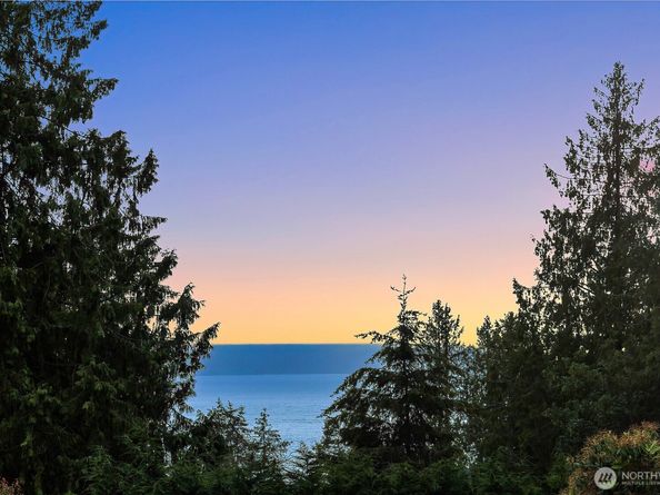 18230 88th Avenue W, Edmonds WA 98026
