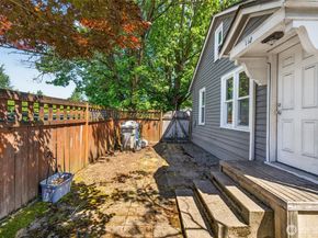 110 Lincoln Avenue, Kent WA 98032