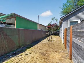 110 Lincoln Avenue, Kent WA 98032