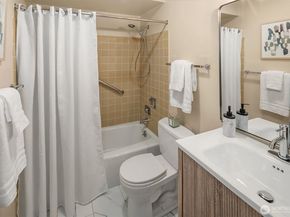 8001 Sand Point Way NE C47, Seattle WA 98115