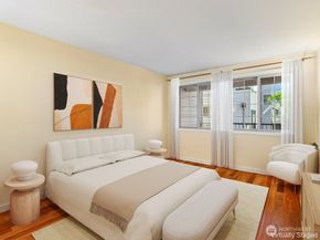 1111 10th Avenue E 20, Seattle WA 98102